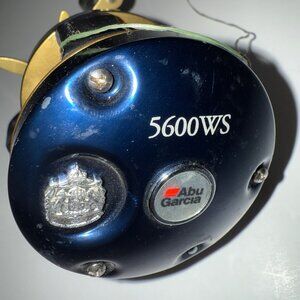 ABU GARCIA 5600WS Blue Casting Fishing Reel - Excellent Condition!